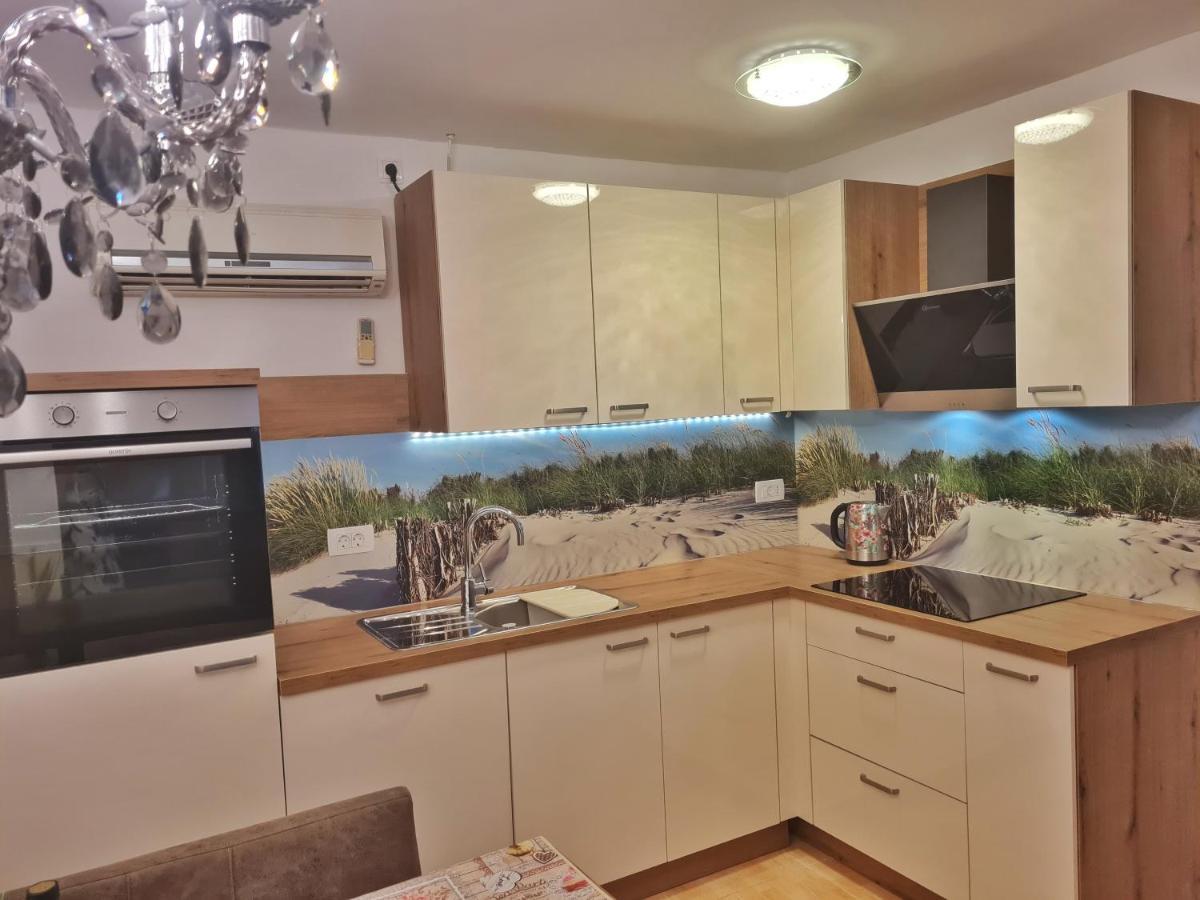 Holiday Place Veli Dvor - Vacation House With Private Garden In Old Town Punat Luaran gambar